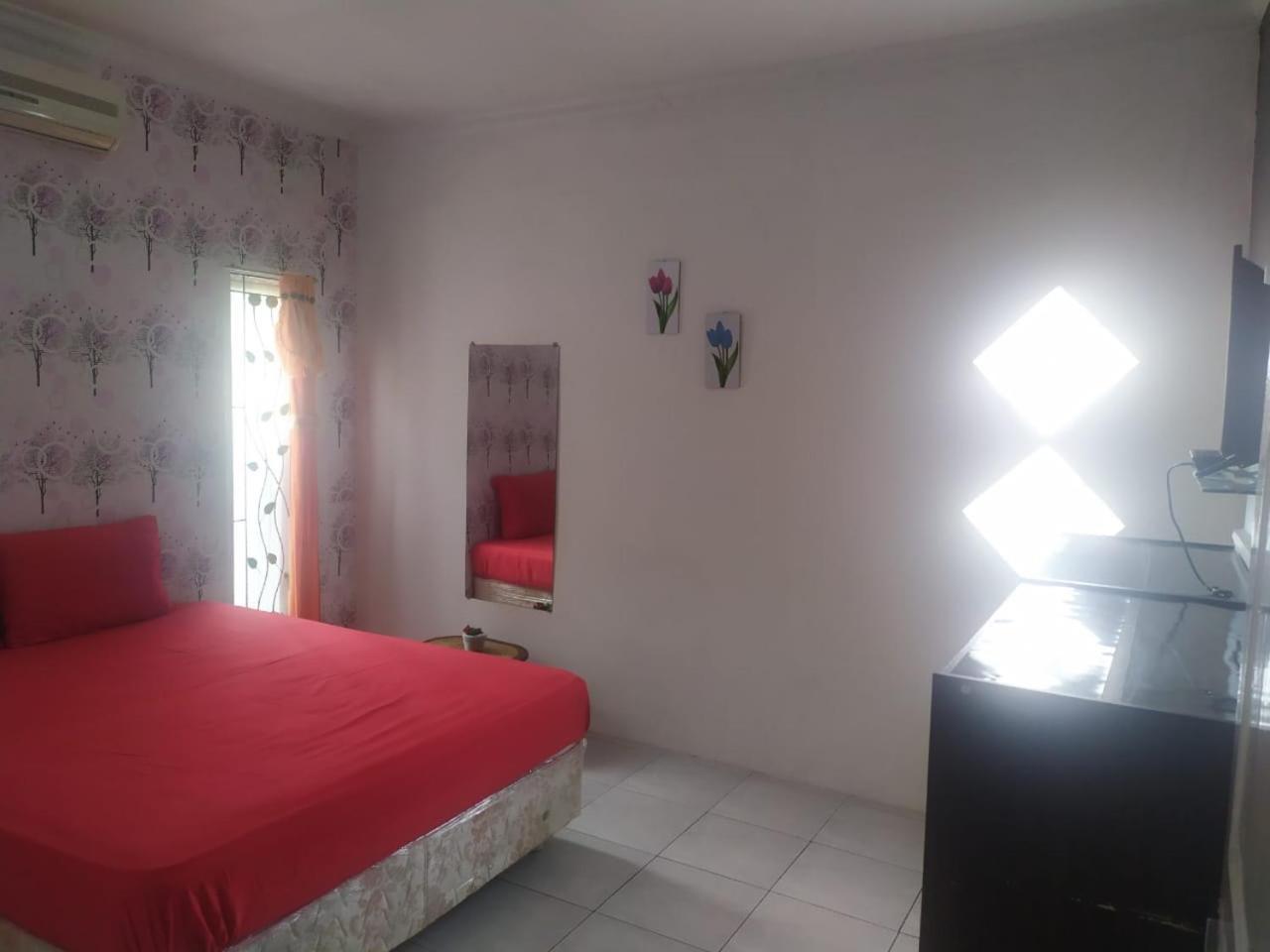 Endah Homestay Syariah Purwokerto Exteriér fotografie