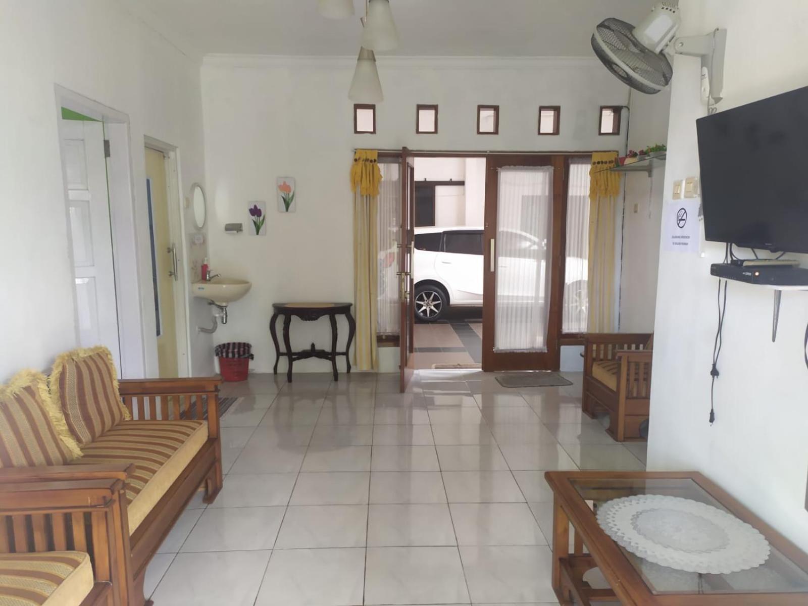 Endah Homestay Syariah Purwokerto Exteriér fotografie